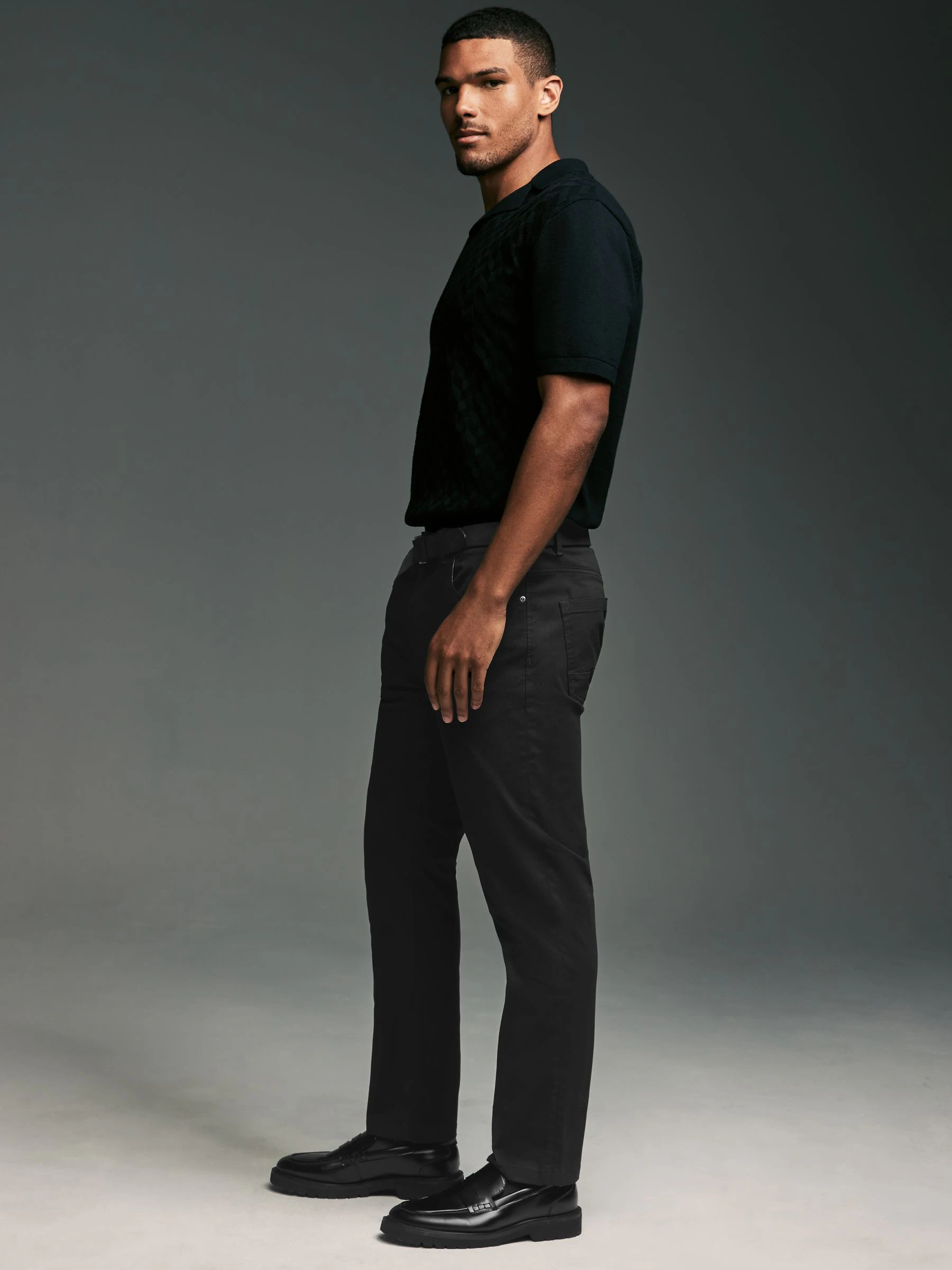 Zwart - Slim fit modieuze bedrukte stretchy chino's met riem