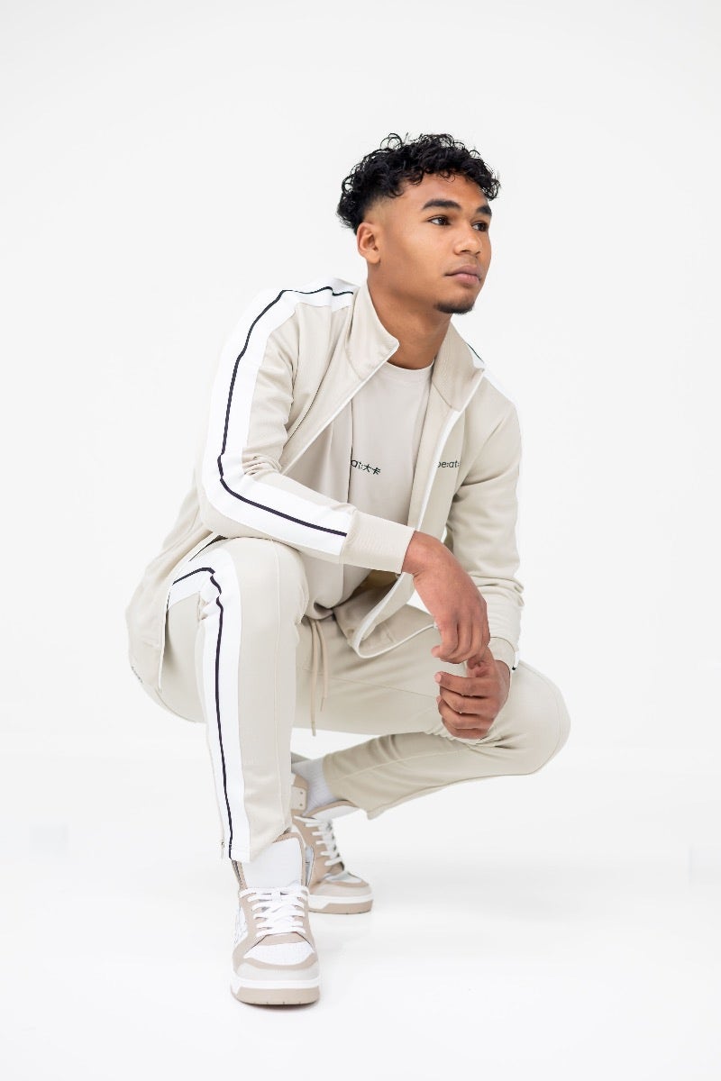 be:at:  Dave Full Zip Sweater