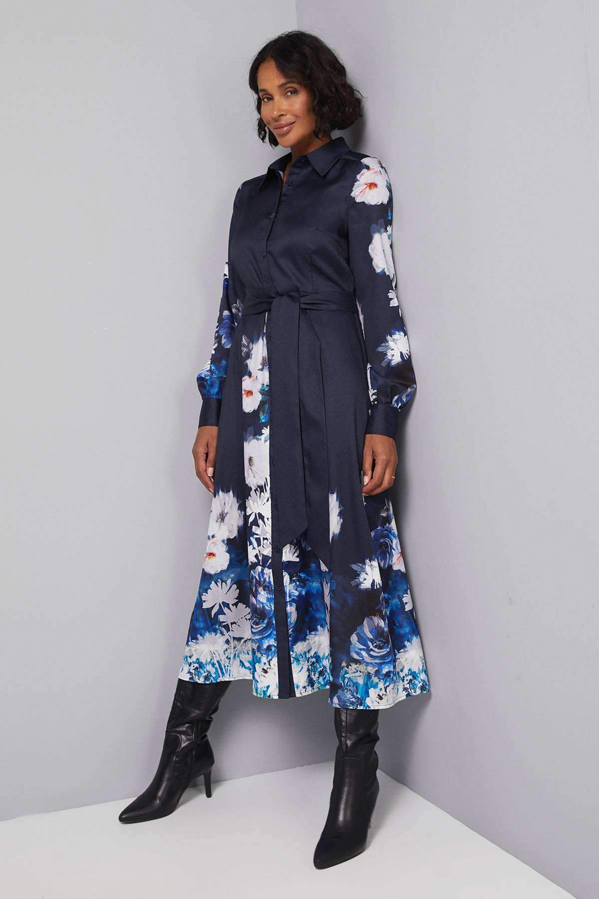 Wallis Robe Chemise Midi Florale Avec Dos Noué