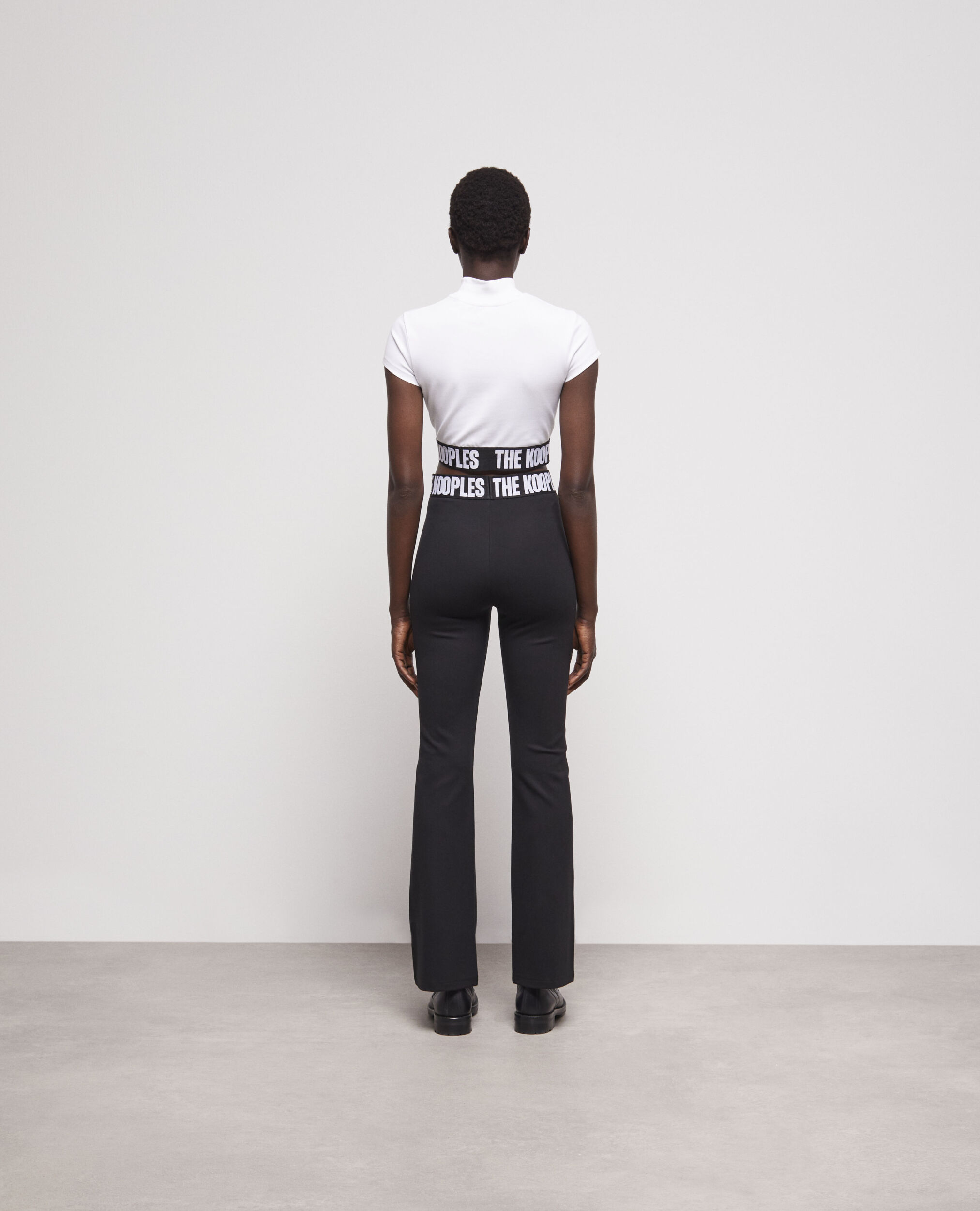 T-shirt court à logo blanc