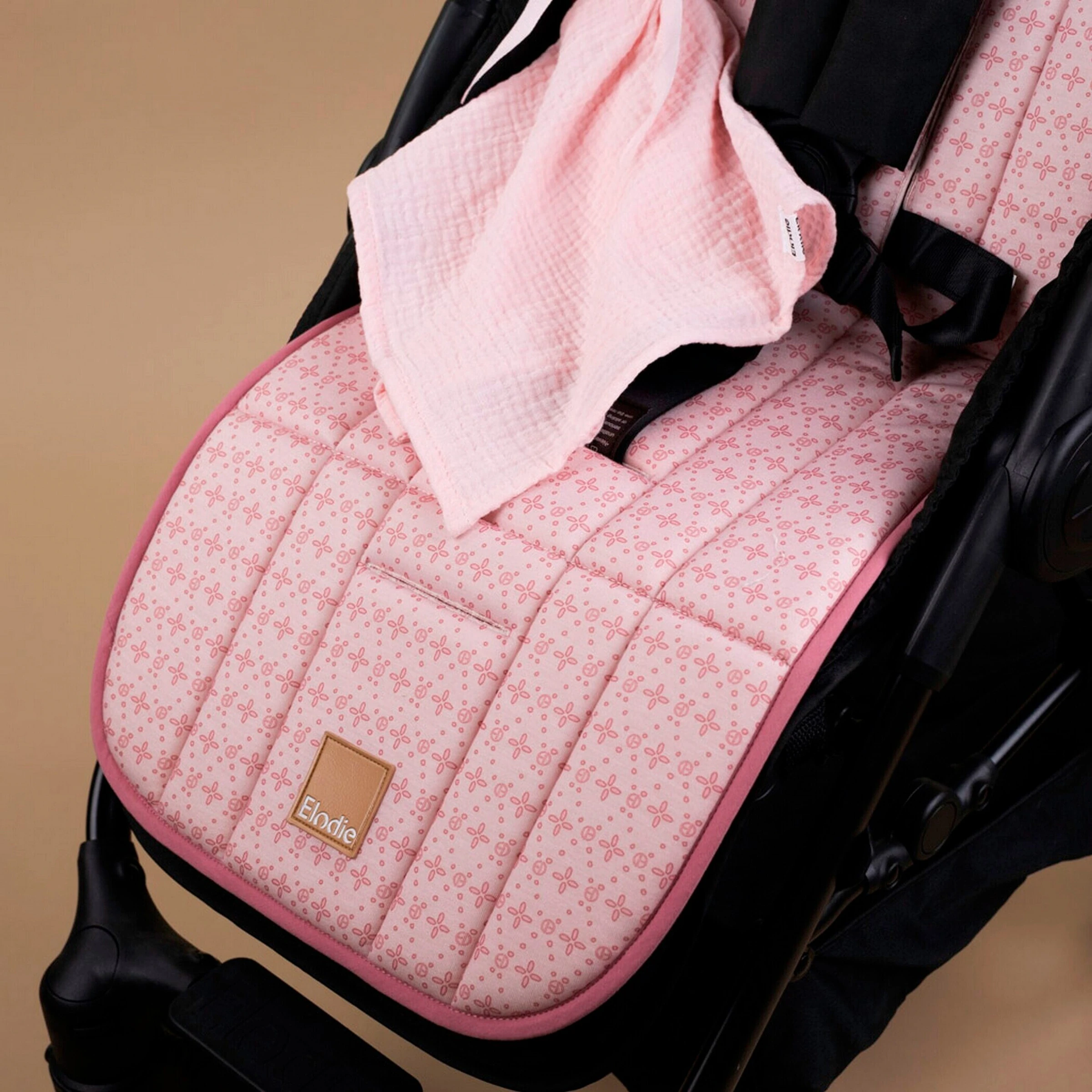 Elodie Kinderwagen Sitzauflage Cosy Cushion - Embroidery Anglaise Pink bunt