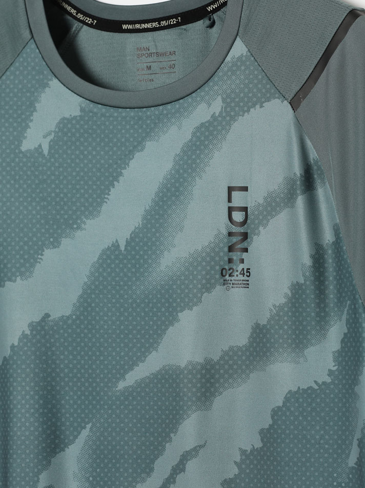 Camiseta esportiva técnica feminina - Verde Caça