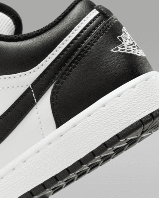 Air Jordan 1 Low Older Kids' Shoes