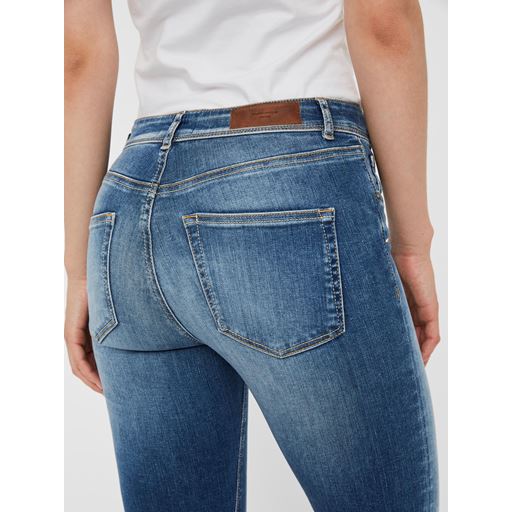 Vero Moda Lux Slim Jeans, Medium Blue Denim, XS/L32