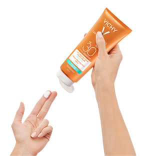 Vichy Capital Soleil Fresh Protective Milk Face & Body SPF30 300ML