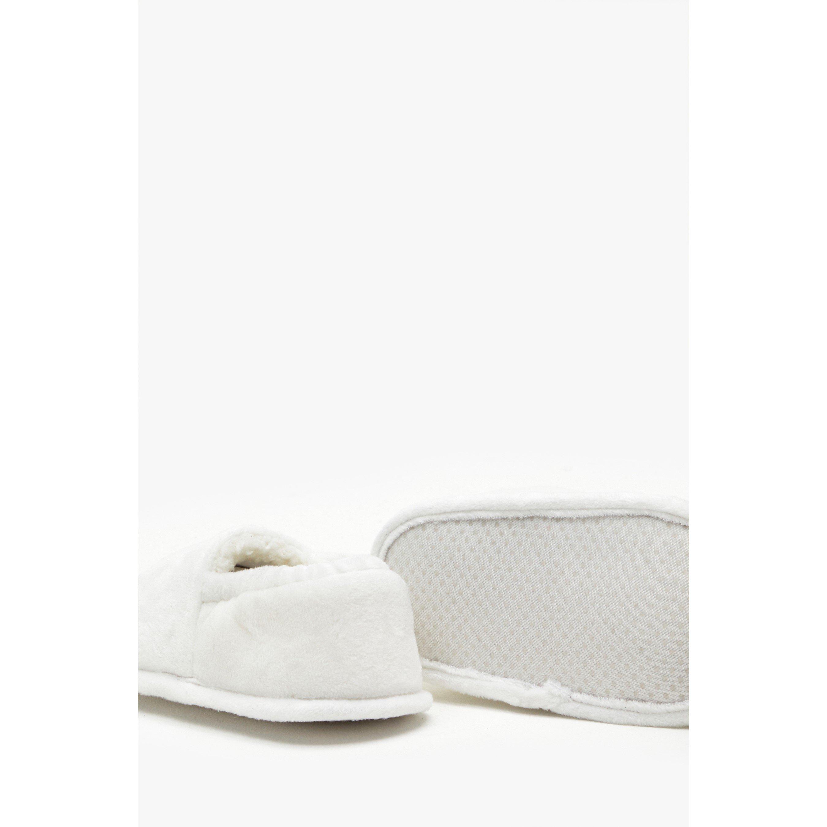 Be You Studio Girls Slipper and Toy Set