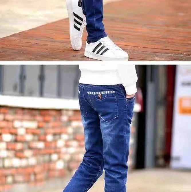 Urtishia - Hoge taille effen jeans