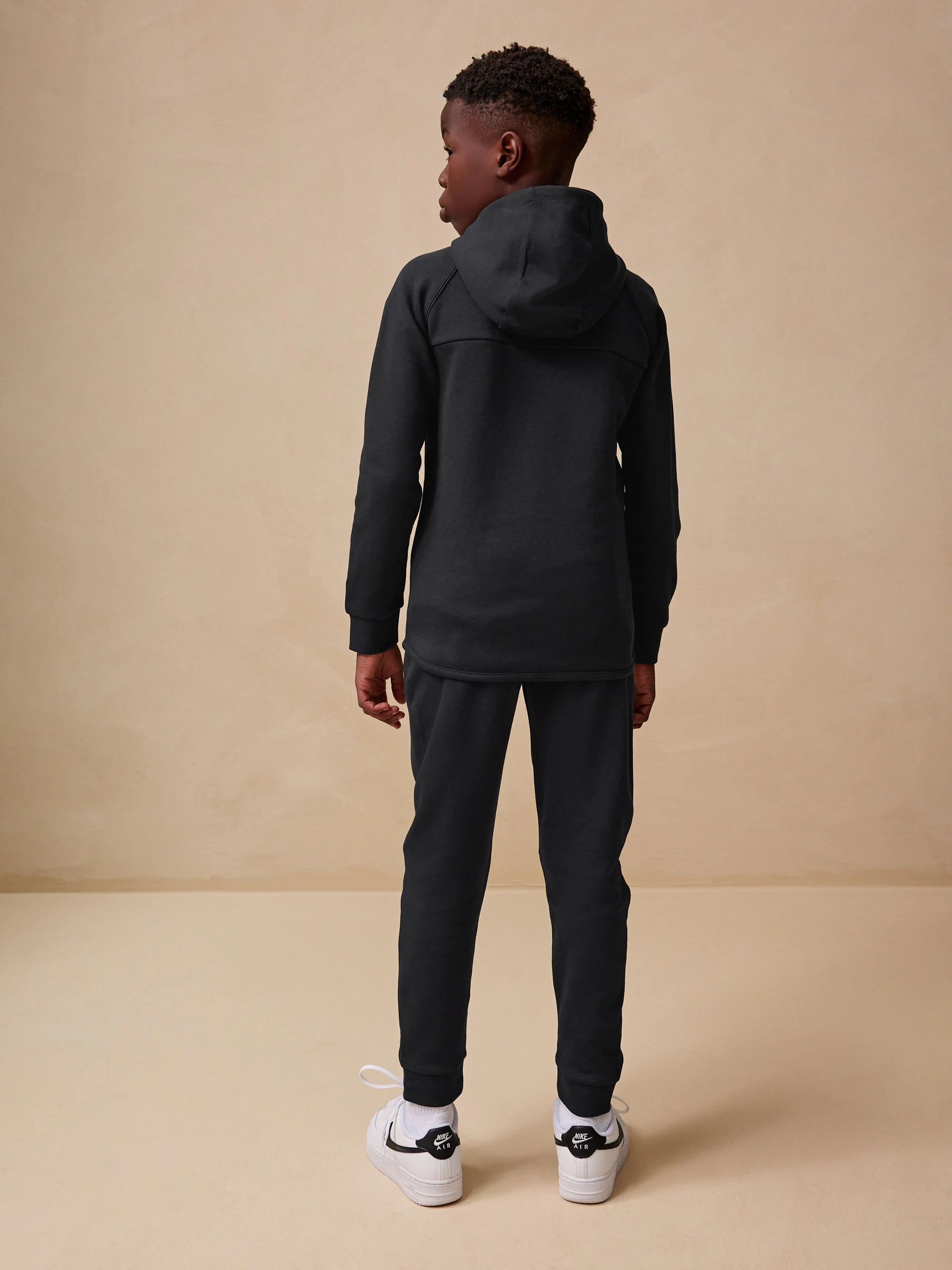 Nieuw zwart - Tech Sportswear Hoodie and Joggers Set