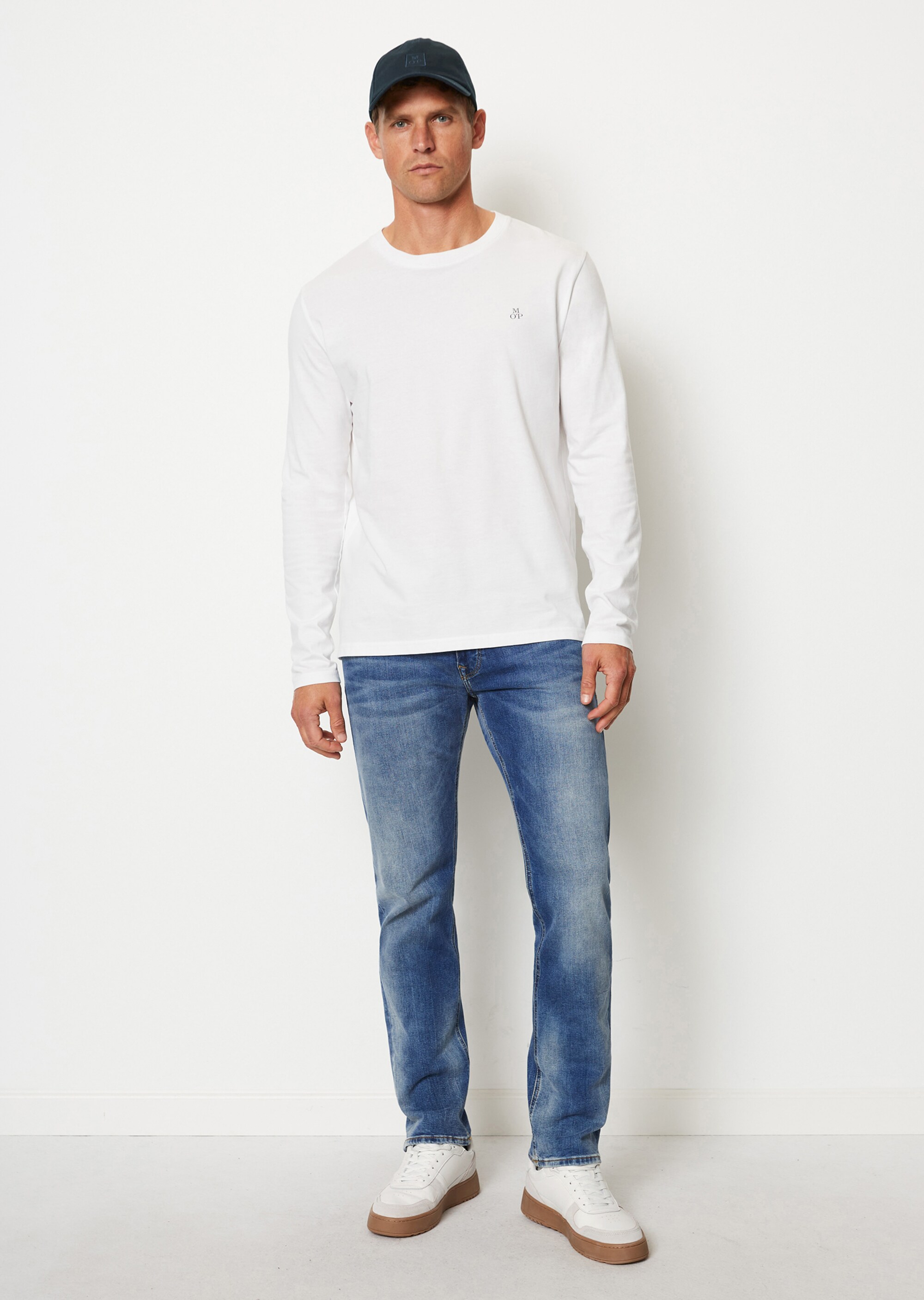 Longsleeve shaped aus reiner Bio-Baumwolle