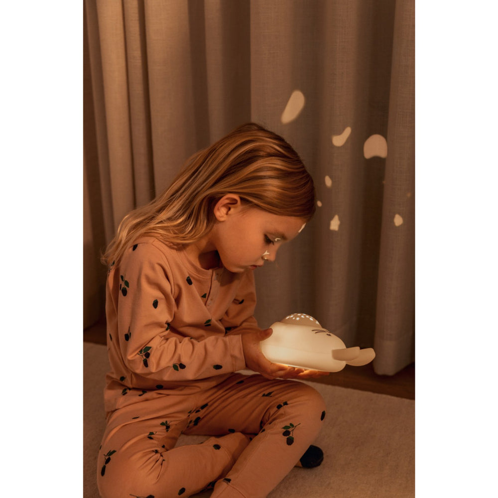 Køb LIEWOOD Sandy Manuel Rabbit Sound Og Projector Lampe