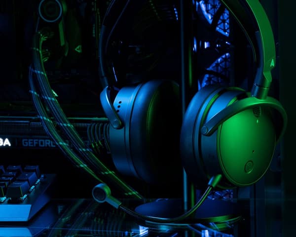 Maxwell Trådløst Gaming Headset (PS4/PS5/PC)