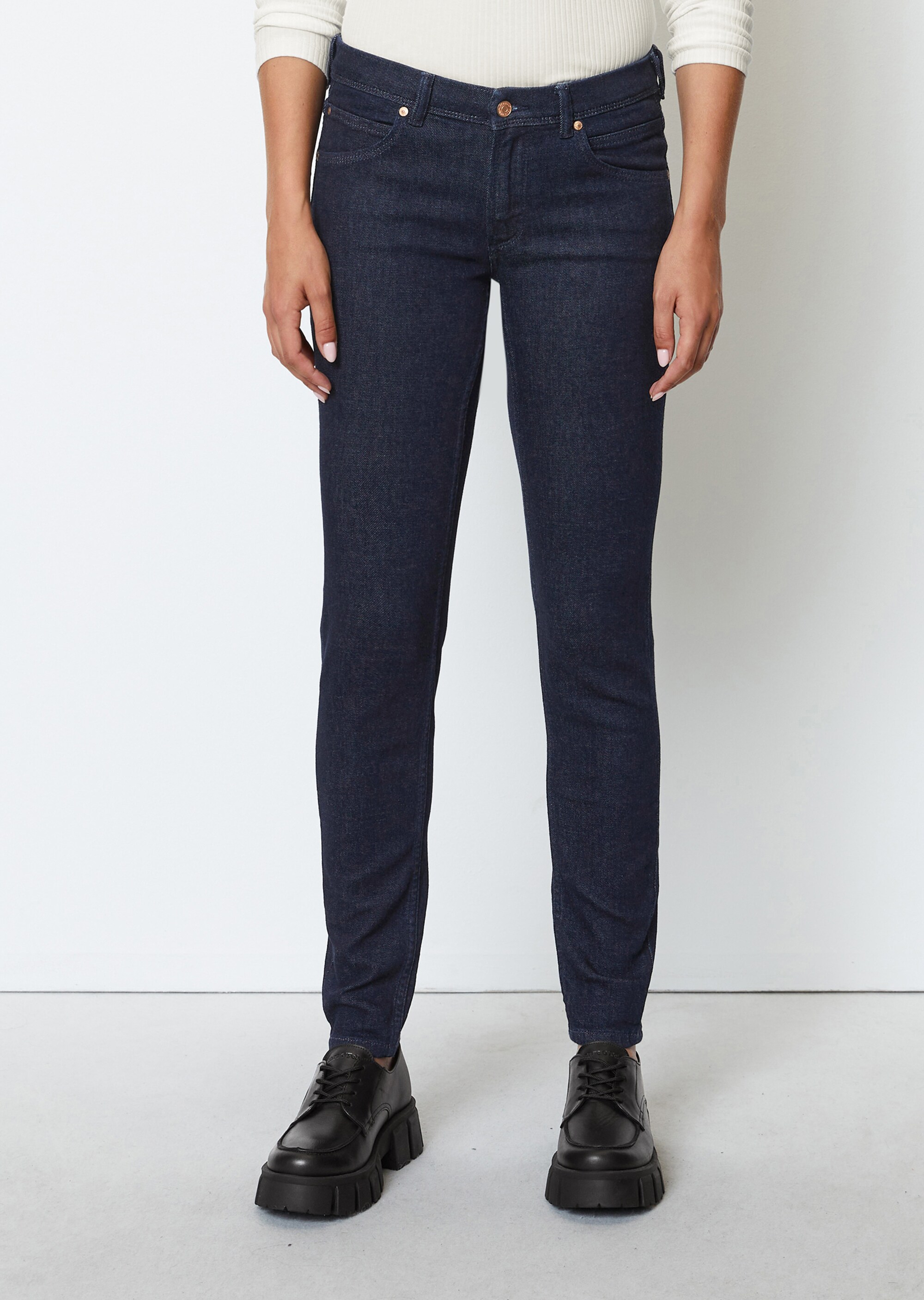 Jeans Modell ALVA slim aus stretchigem Organic Cotton-Mix