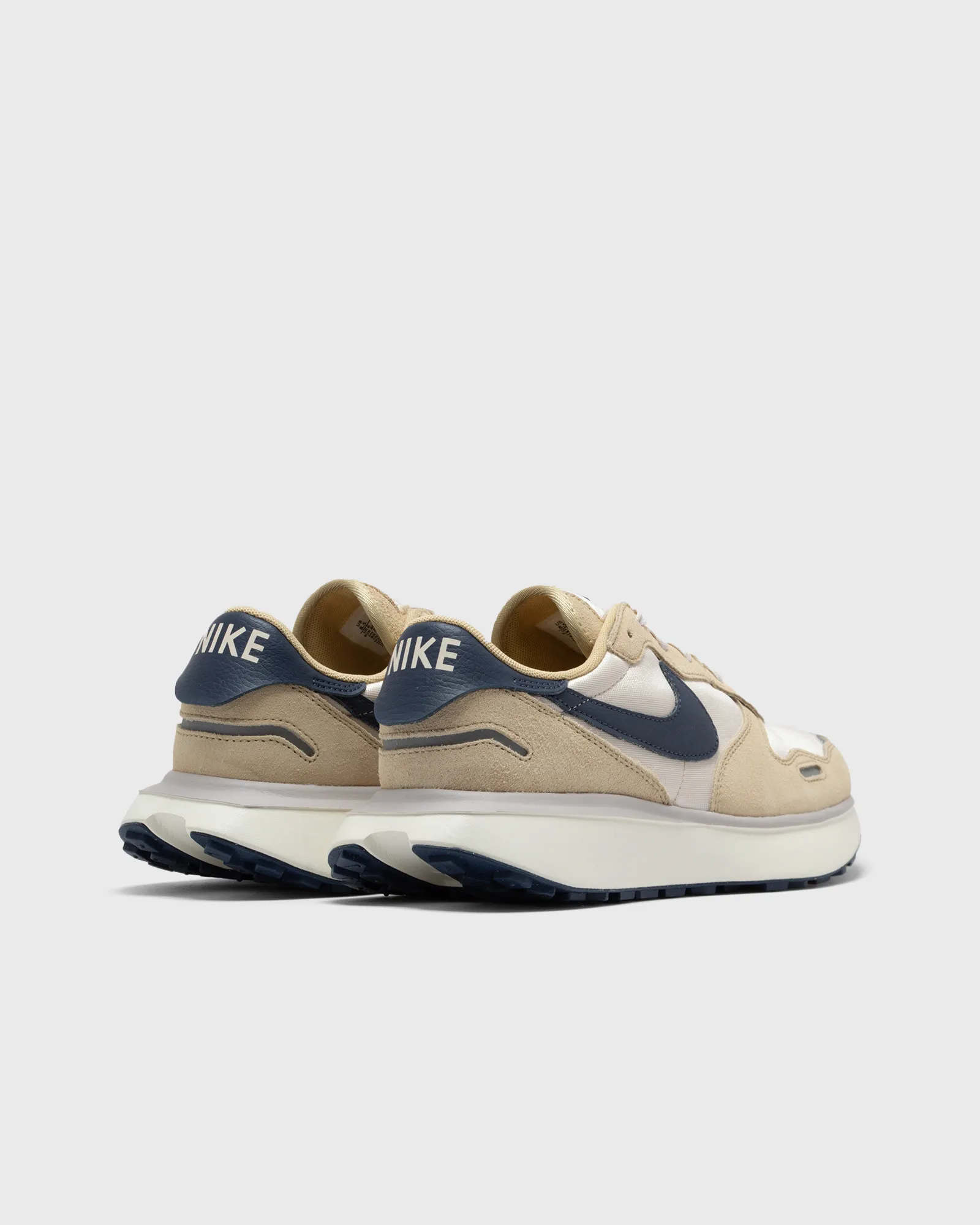 Nike WMNS NIKE PHOENIX WAFFLE