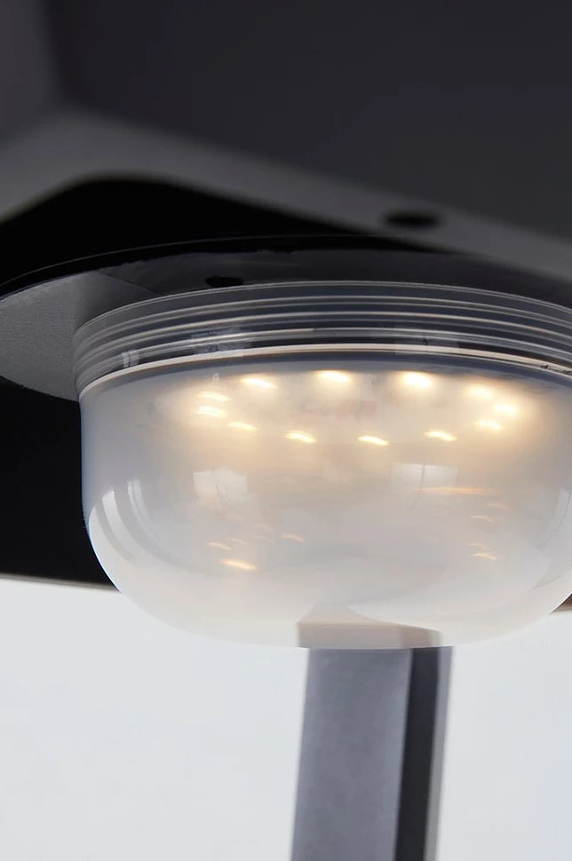 SOLO LED, solcelledrevet bord