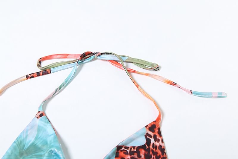 Oonnukal - Set: luipaardprint bikini + omslagrok