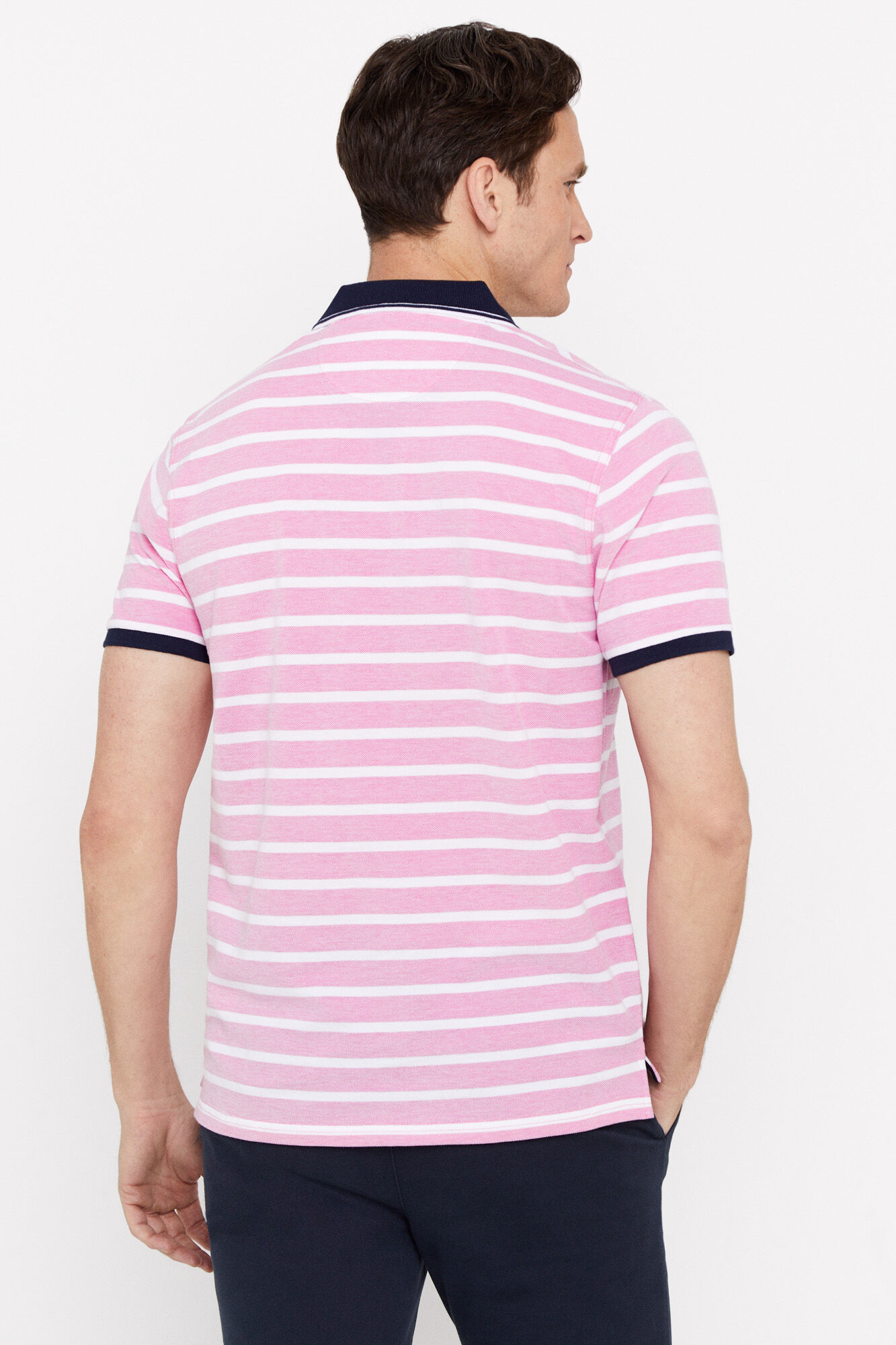 Camisa polo Oxford listrada com gola contrastante - Rosa