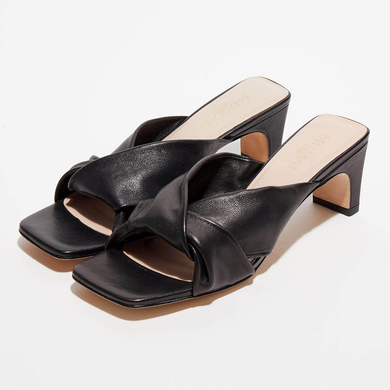Mi/Mai Mules en Cuir Fidji croisées noires - Talon 5.5 cm
