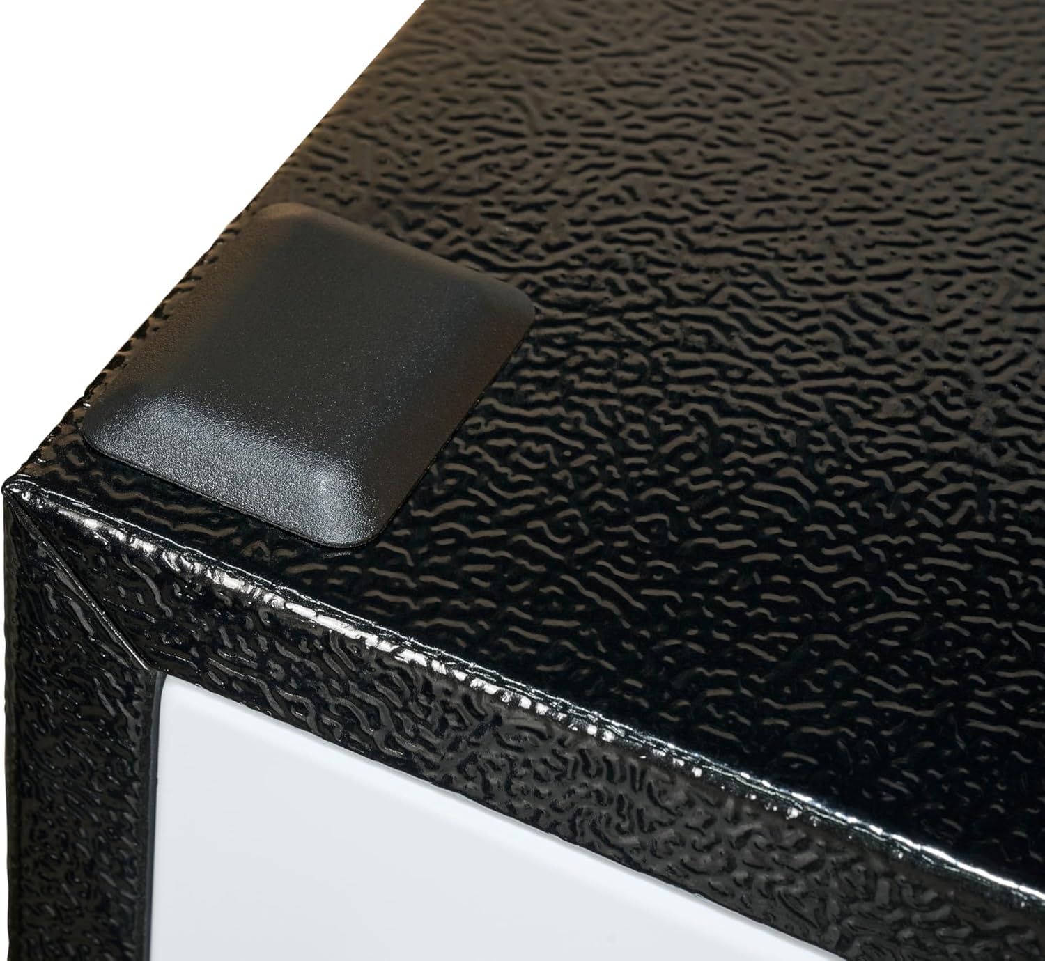 Exquisit GB40-050C – Schwarzer Tisch-Gefrierschrank, 31L, Energieeffizienz C, 39 dB