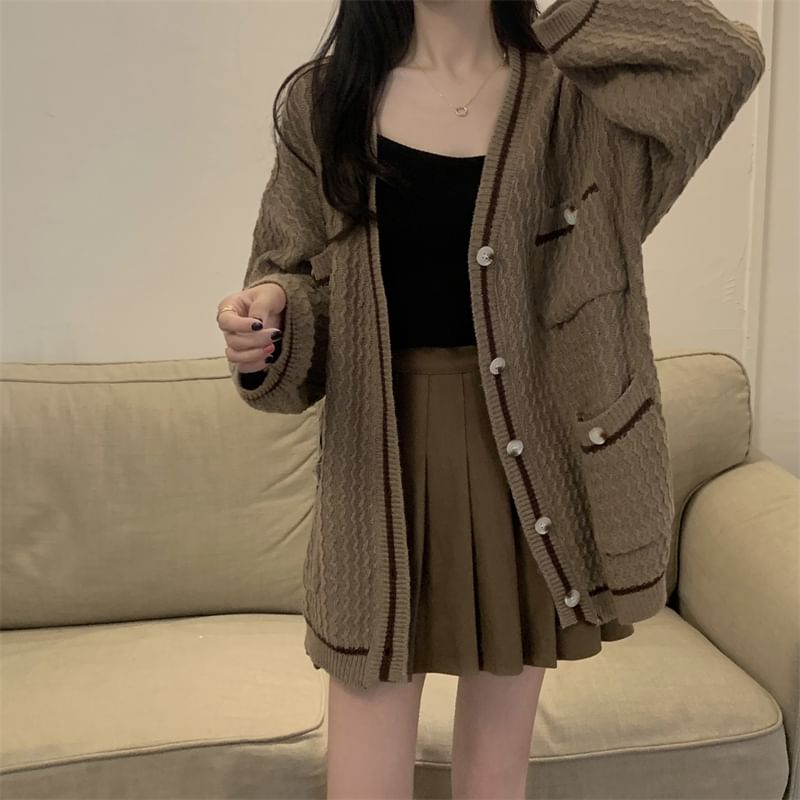 Maisee - Contrasterende cardigan met knoopjes