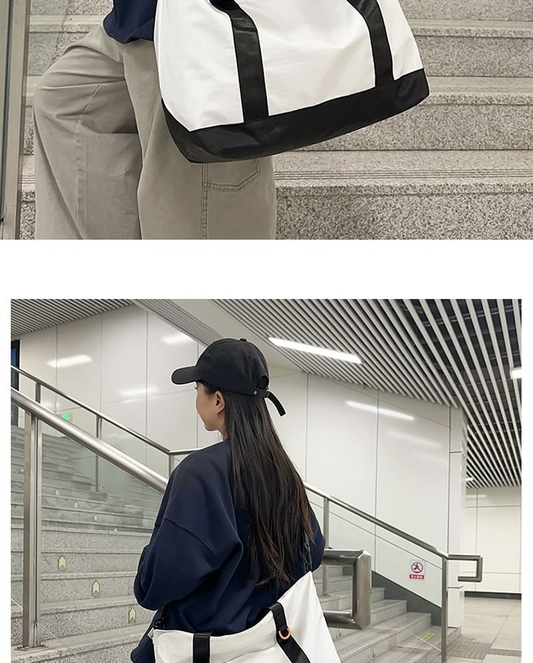 IOU - Geruite nylon tas