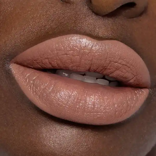 Creamy Nudes Lip Pen 030 Salted Caramel