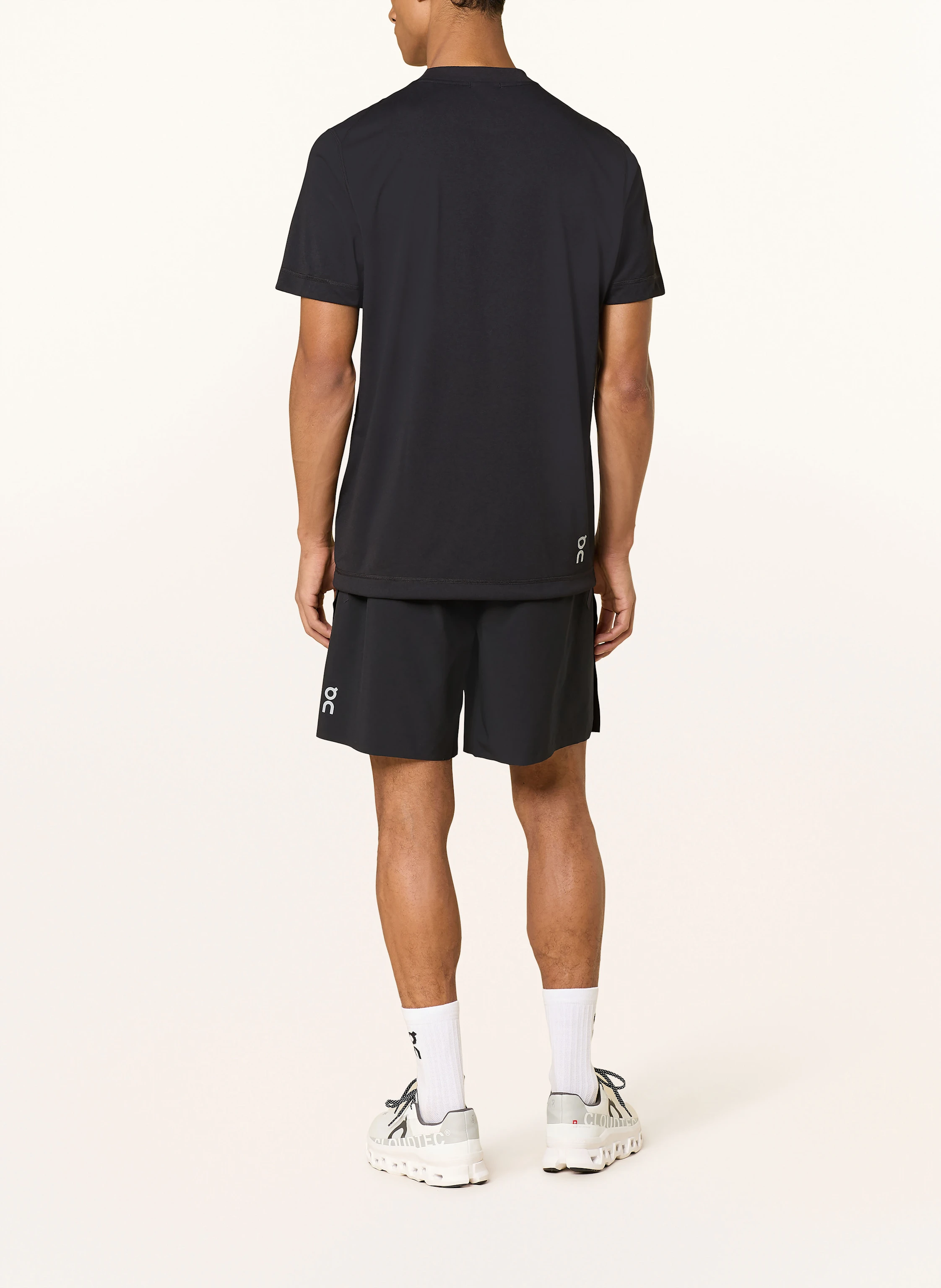 On 2-in-1-Trainingsshorts TRAIN SHORTS