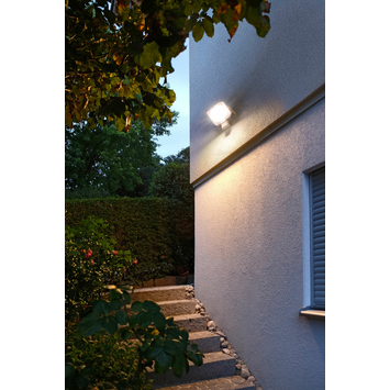 Brennenstuhl Led-straler AL 3000 P met infraroodbewegingsmelder 30W, 3050lm, IP44