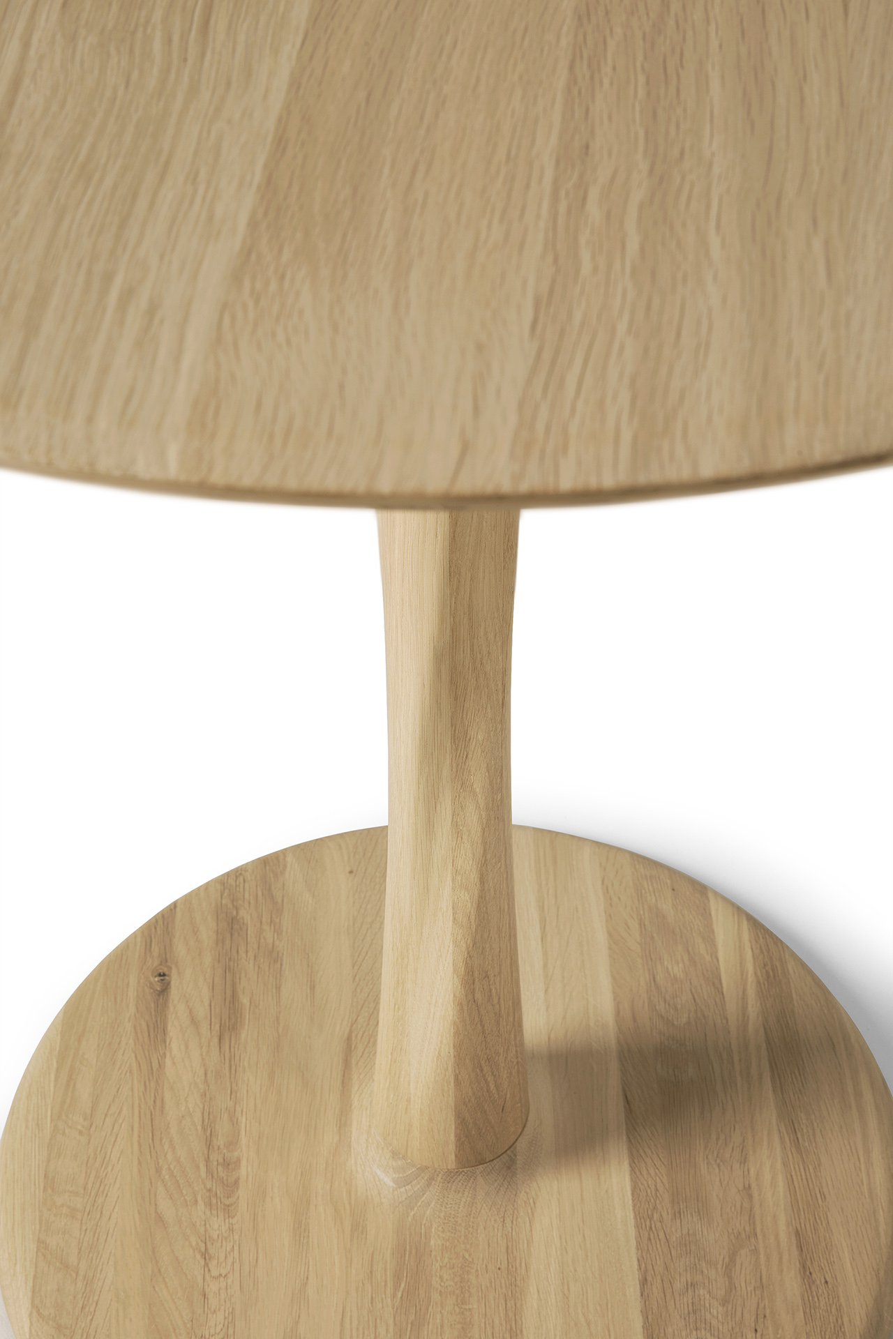 Torsion eettafel rond eiken Ø127 cm - hoogte: standaard 76cm