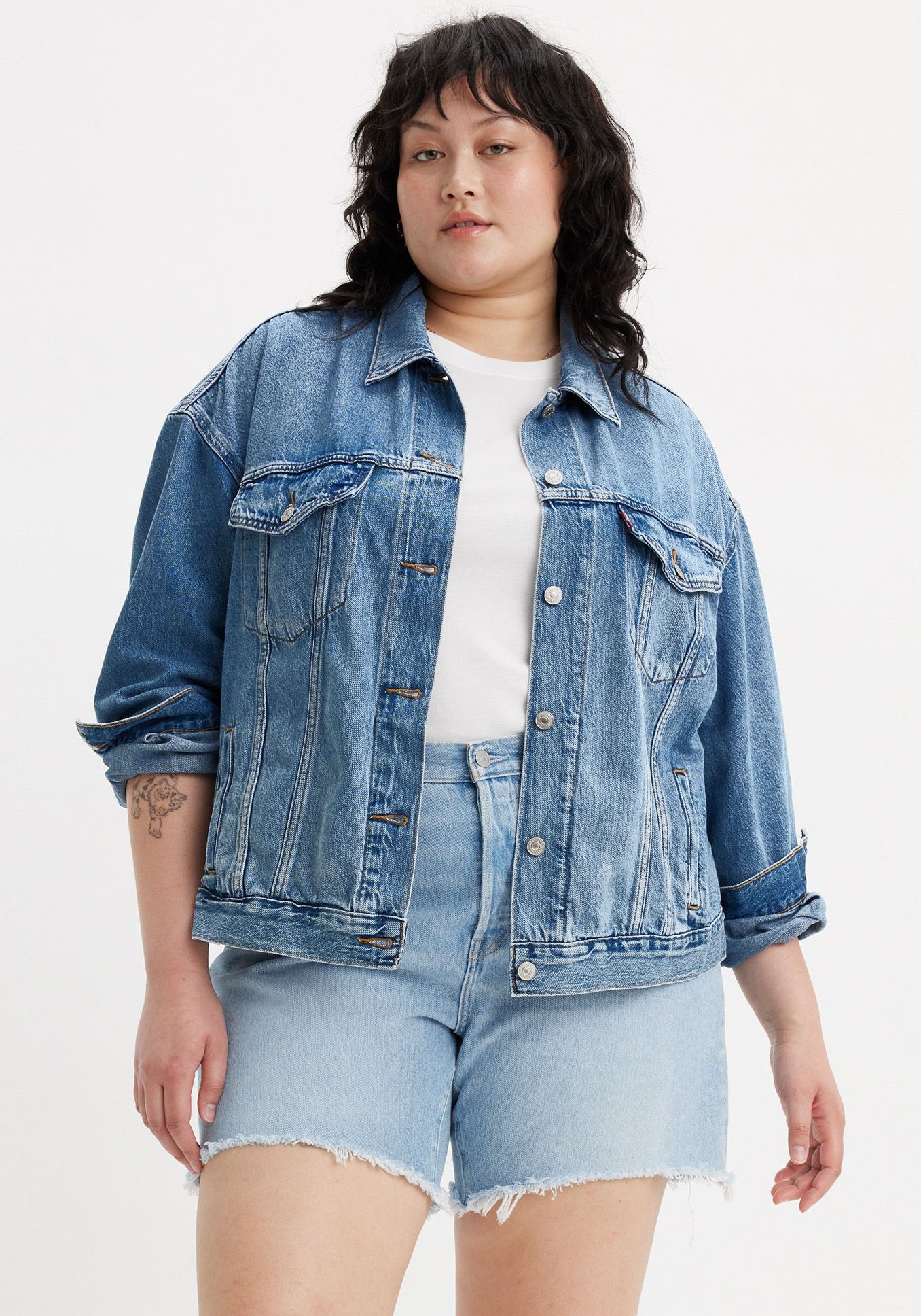 Levi's® Plus Jeansjacke »TRUCKER« in leichter Used-Waschung