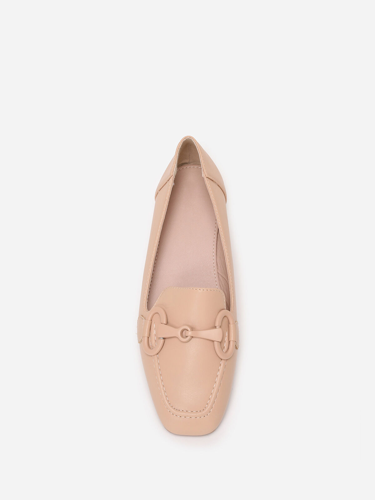 Mocassins à bride métallique et surpiqûres- Beige