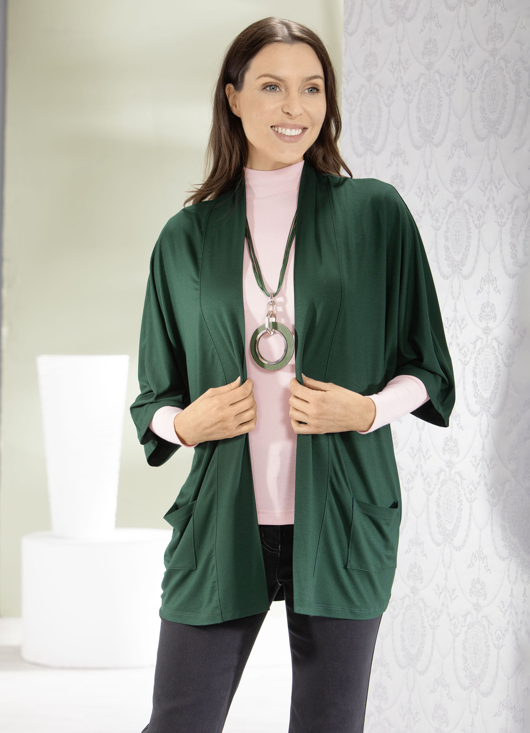 Shirtjacke in verschlussloser Form in 2 Farben