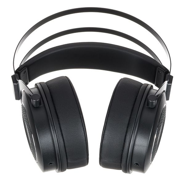 Behringer Omega