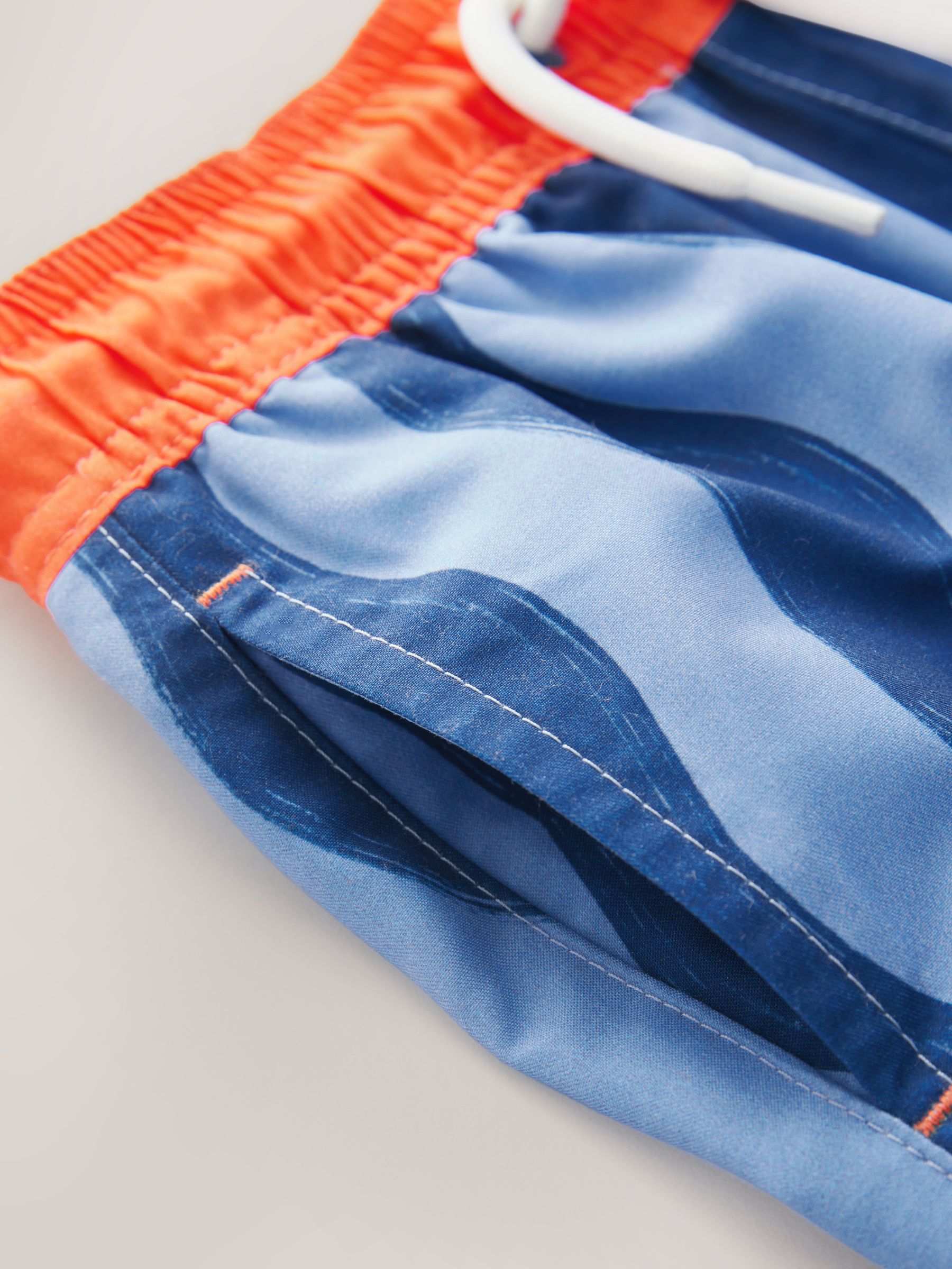 Blauw gestreept - Zwembroek (3 mnd - 7 jr)