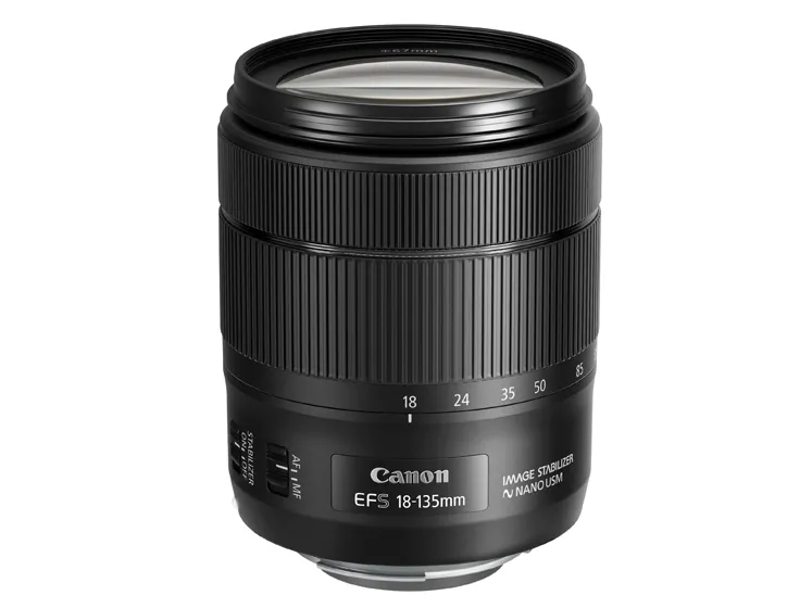 Canon EF-S - Zoomobjektiv - 18mm - 135mm - f/3.5-5.6 IS USM - Canon EF/EF-S