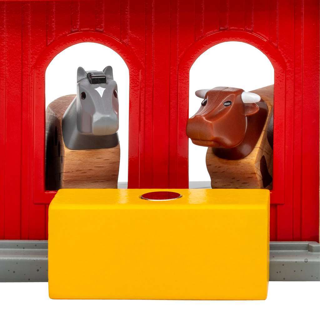 BRIO Spiel Tierscheune mit Heuwaggon