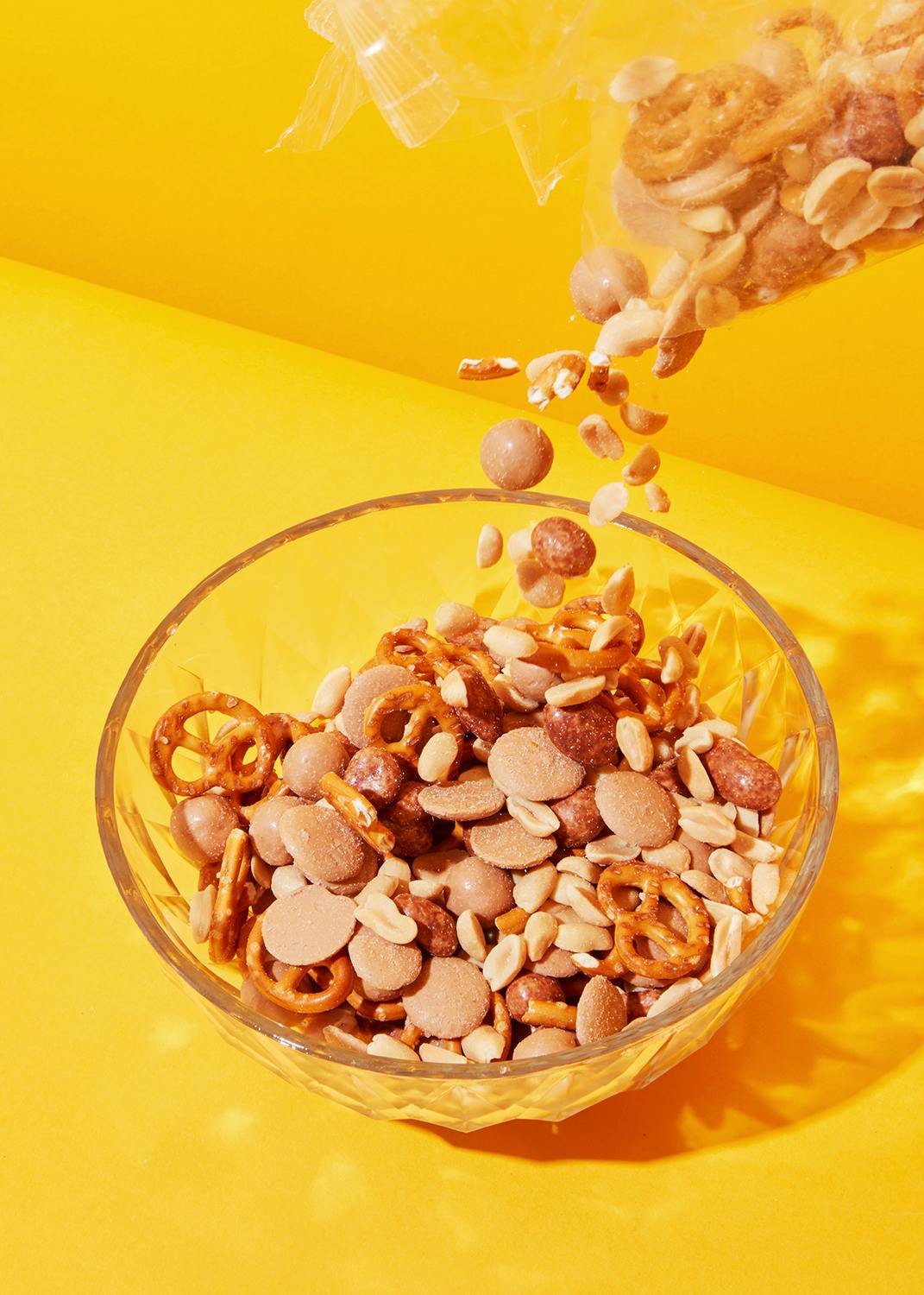 Brezel-Nussmix mit Schokolade und Karamell 1 kg