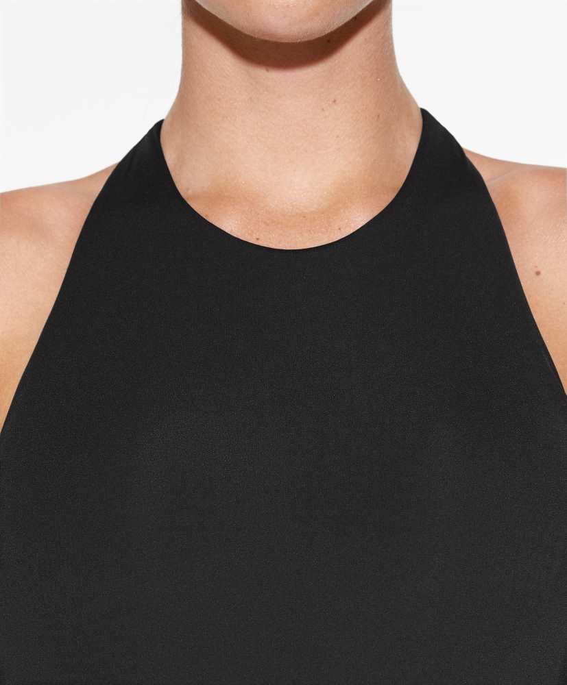 Vestido frente única com toque leve
