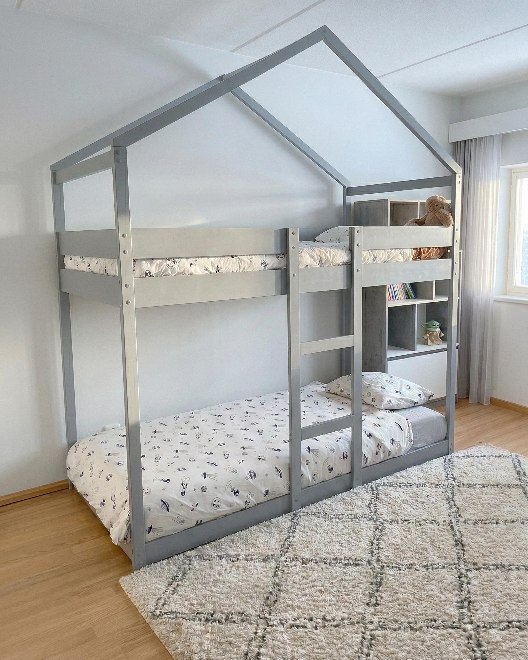 Hoogslaper Huis Dennenhout LABATUT 90 x 200 cm Grijs