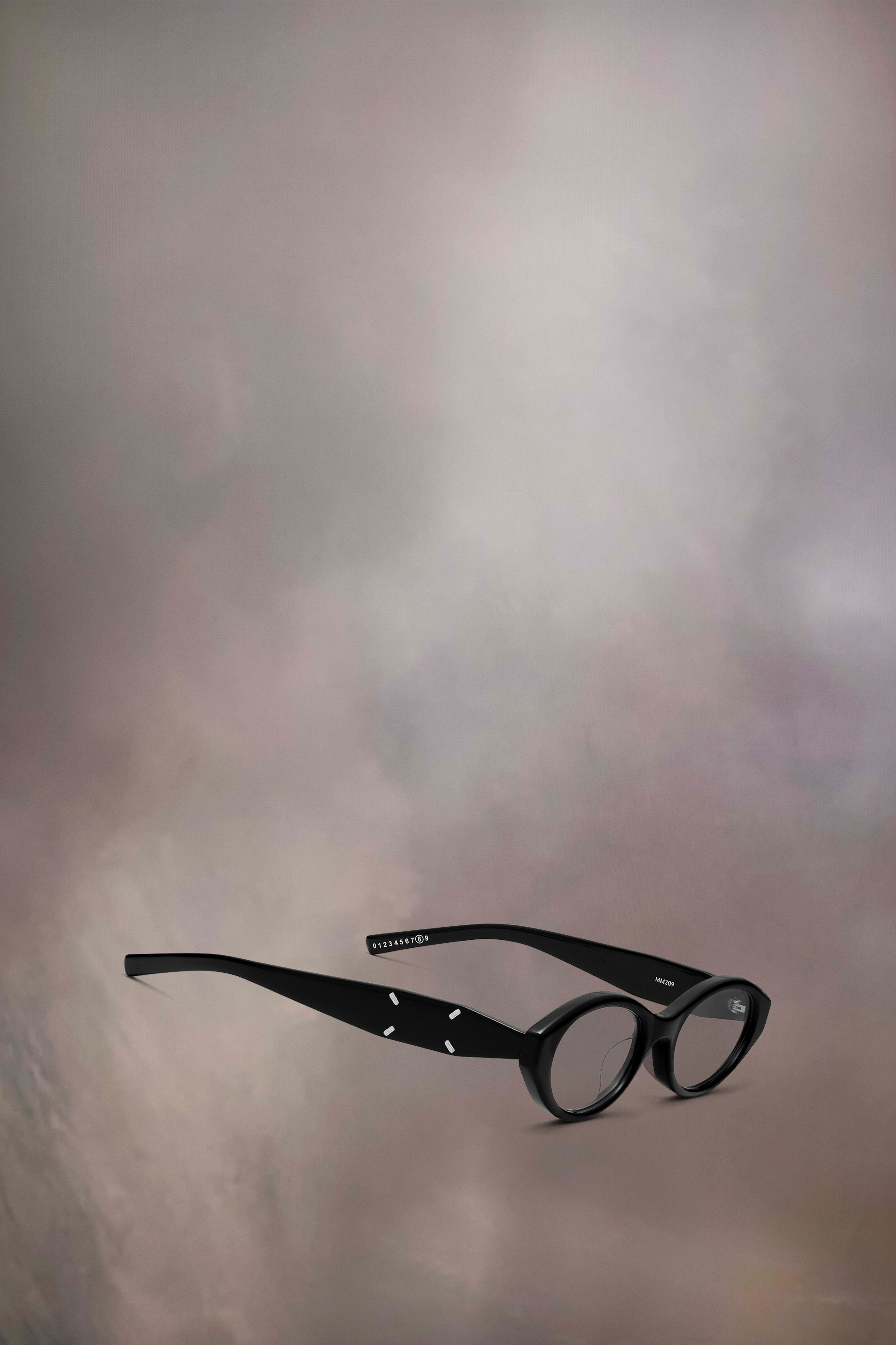 Lunettes ovales noires x Gentle Monster​