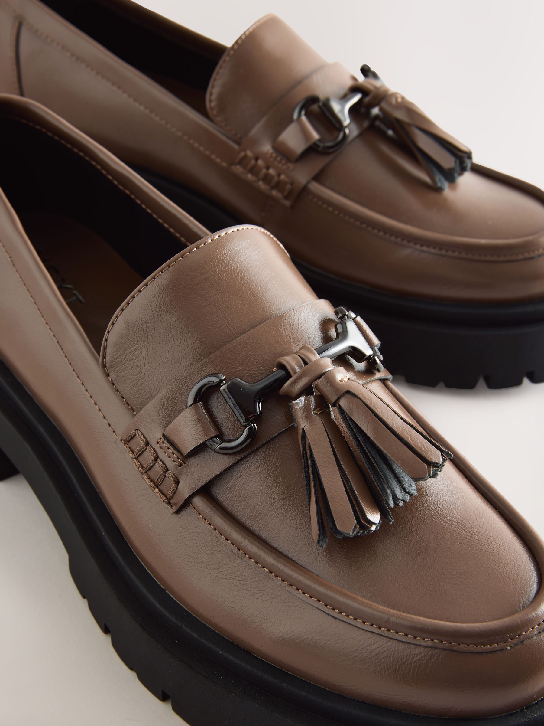 Mokkabruin - Forever Comfort Chunky Platform Tassel Loafers