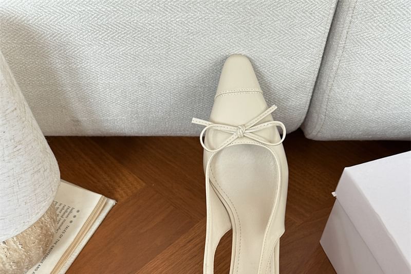 Niuna - Kitten Heel Slingback puntige muiltjes