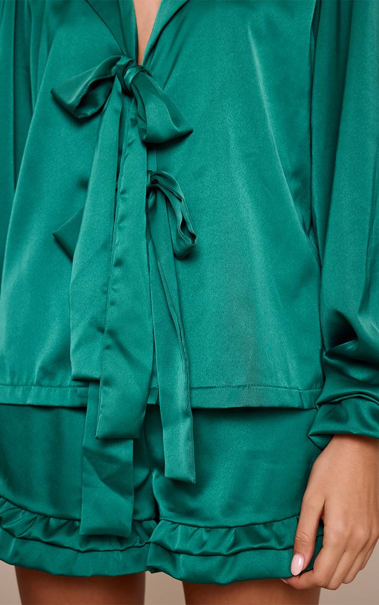 Vert Pyjama À Volants Avec Nœud À Nouer