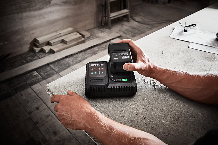 Chargeur de batterie rapide Erbauer 18V