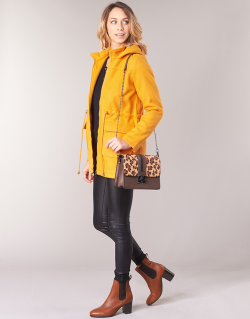 Moony Mood - JANTO Amarillo