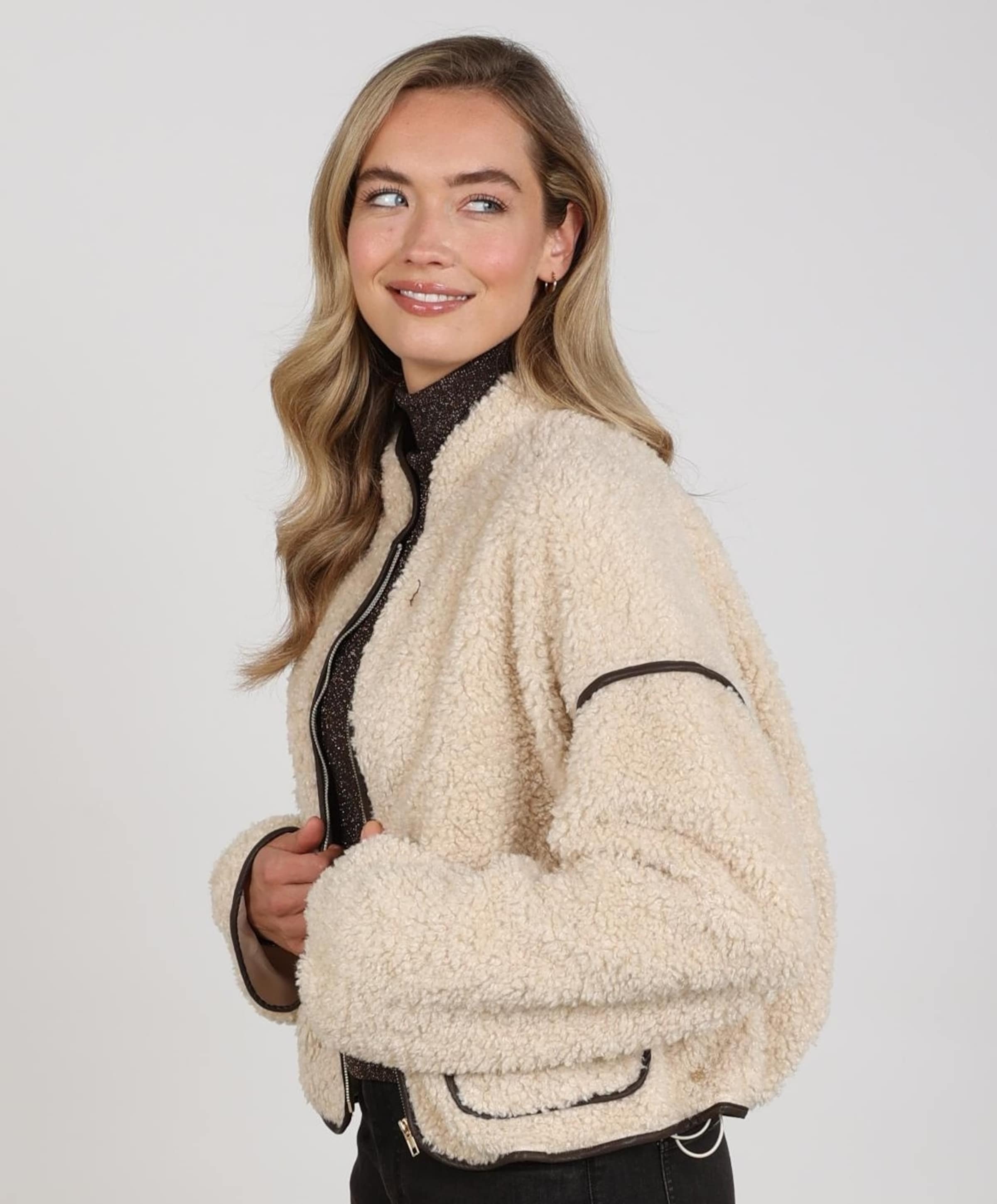 Nukus Dames jas beige