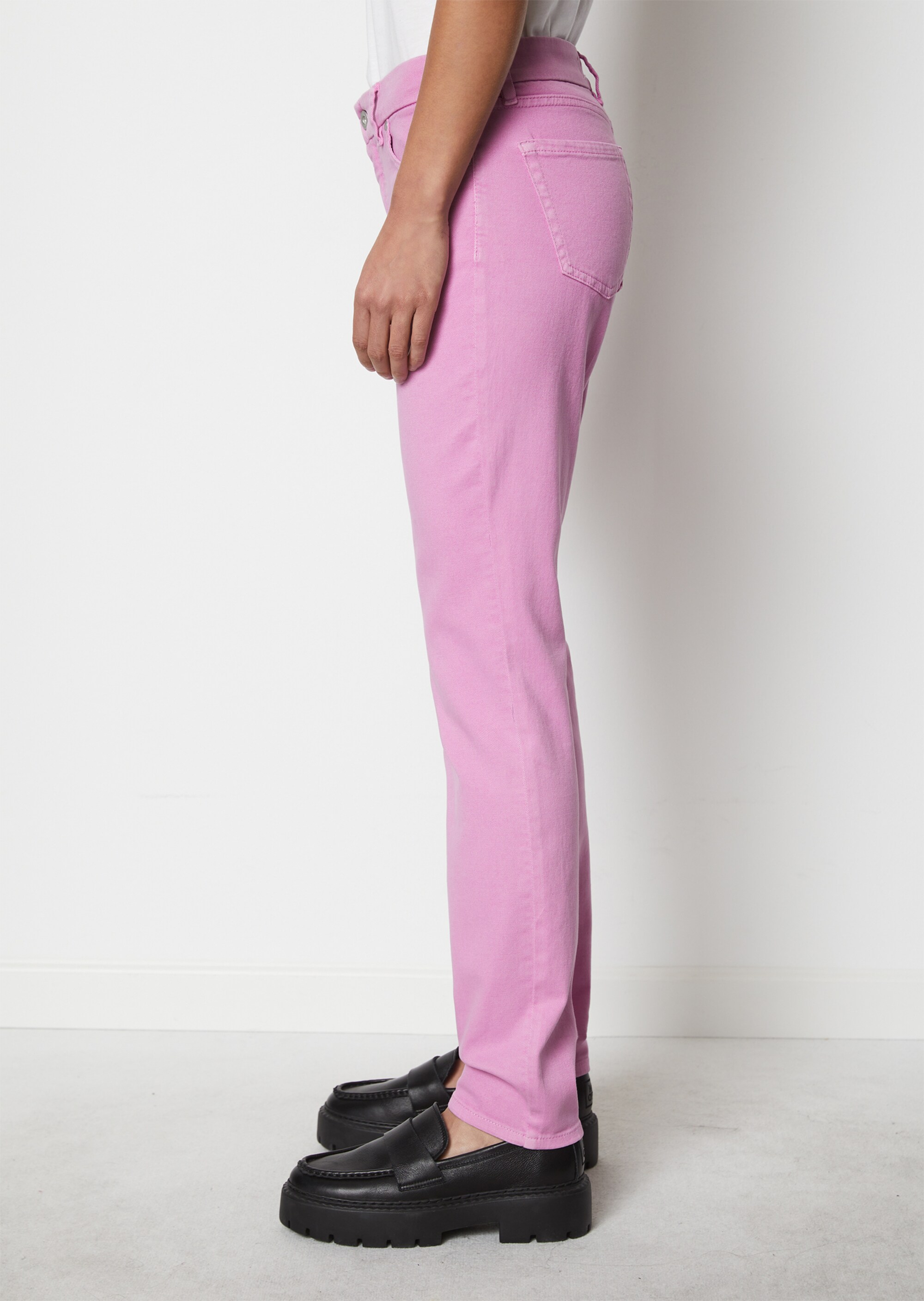 Hose Modell ALBY slimaus softem Stretch-Twill