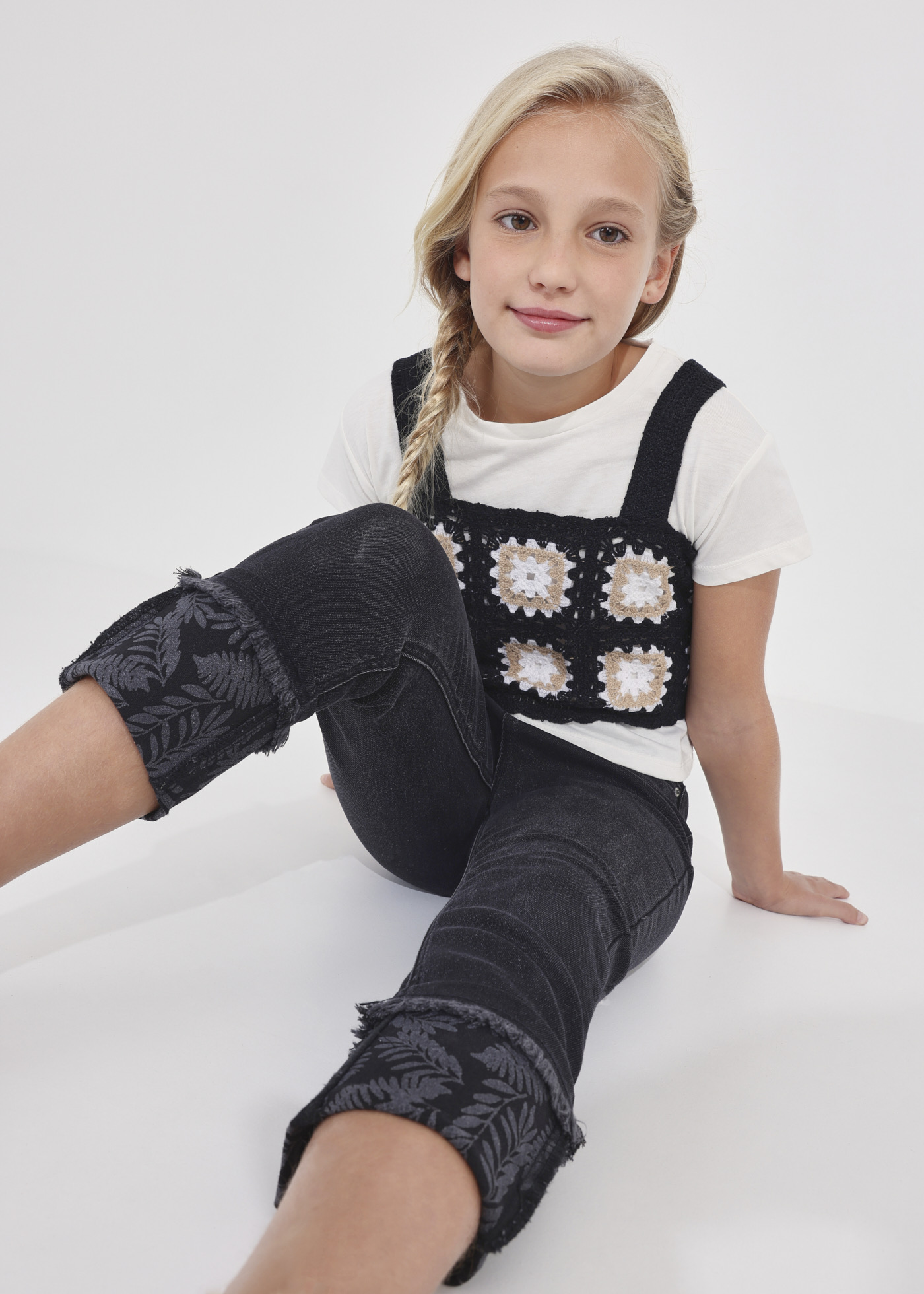 Calça jeans cropped de algodão para meninas