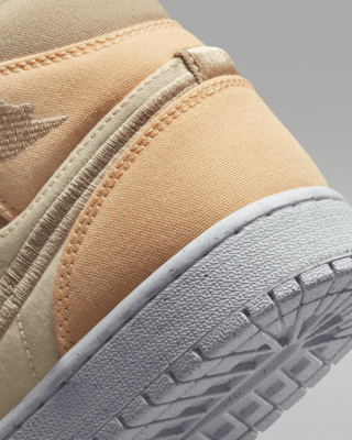 Air Jordan 1 Mid SE Women's Shoes