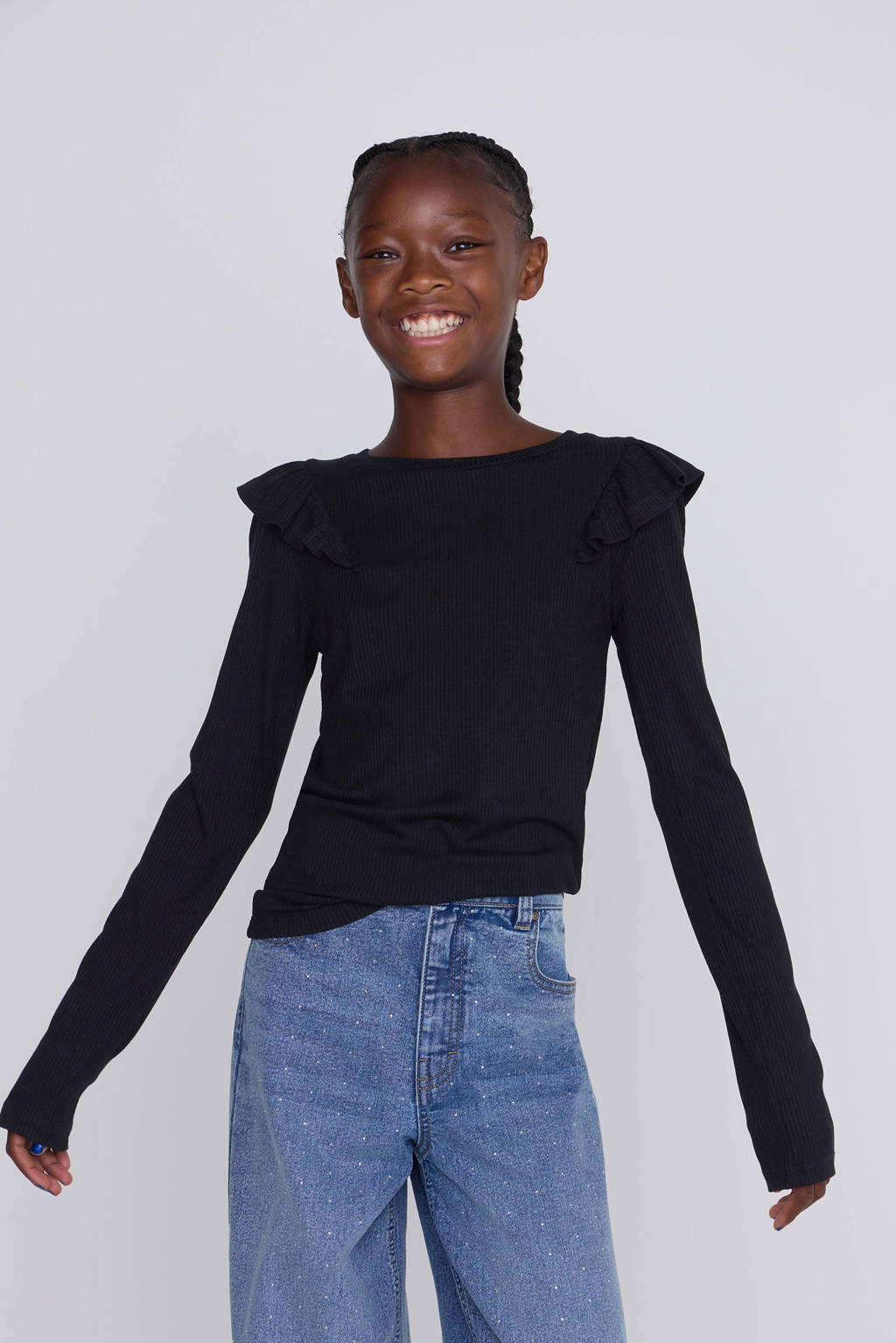 Coolcat Longsleeve Ruffels Rib Top Tegan Zwart