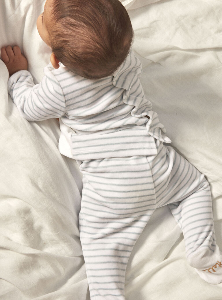 Pyjama écru à imprimé à rayures